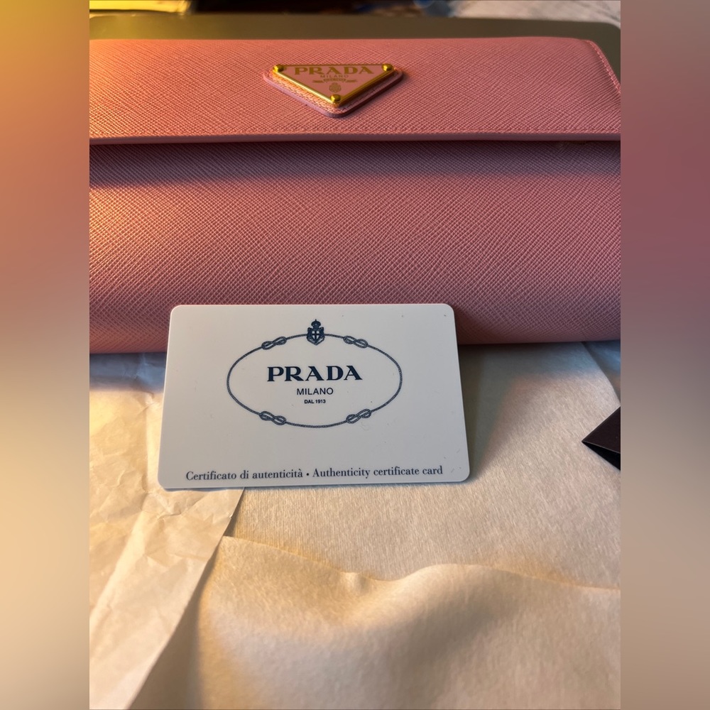 Authentic Prada Saffiano Petalo Leather Clutch/Crossbody Bag in Pink - Picture 2 of 11